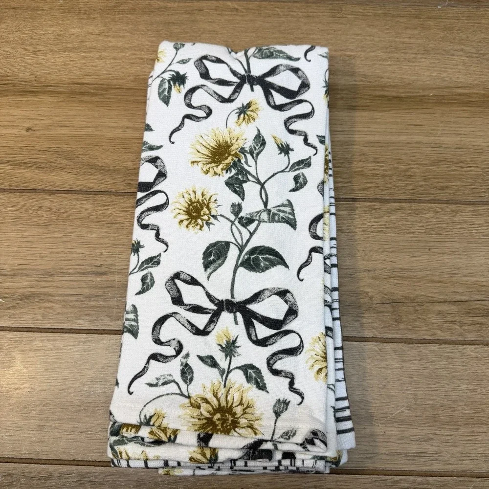 Tahari Home Kitchen Towels Black Yellow Gray Sunflower Bow Floral 3 Piece Cotton
